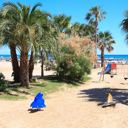 Beach Apartment Regueral Cambrils Ngoại thất bức ảnh