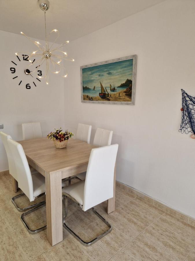 Beach Apartment Regueral Cambrils Ngoại thất bức ảnh