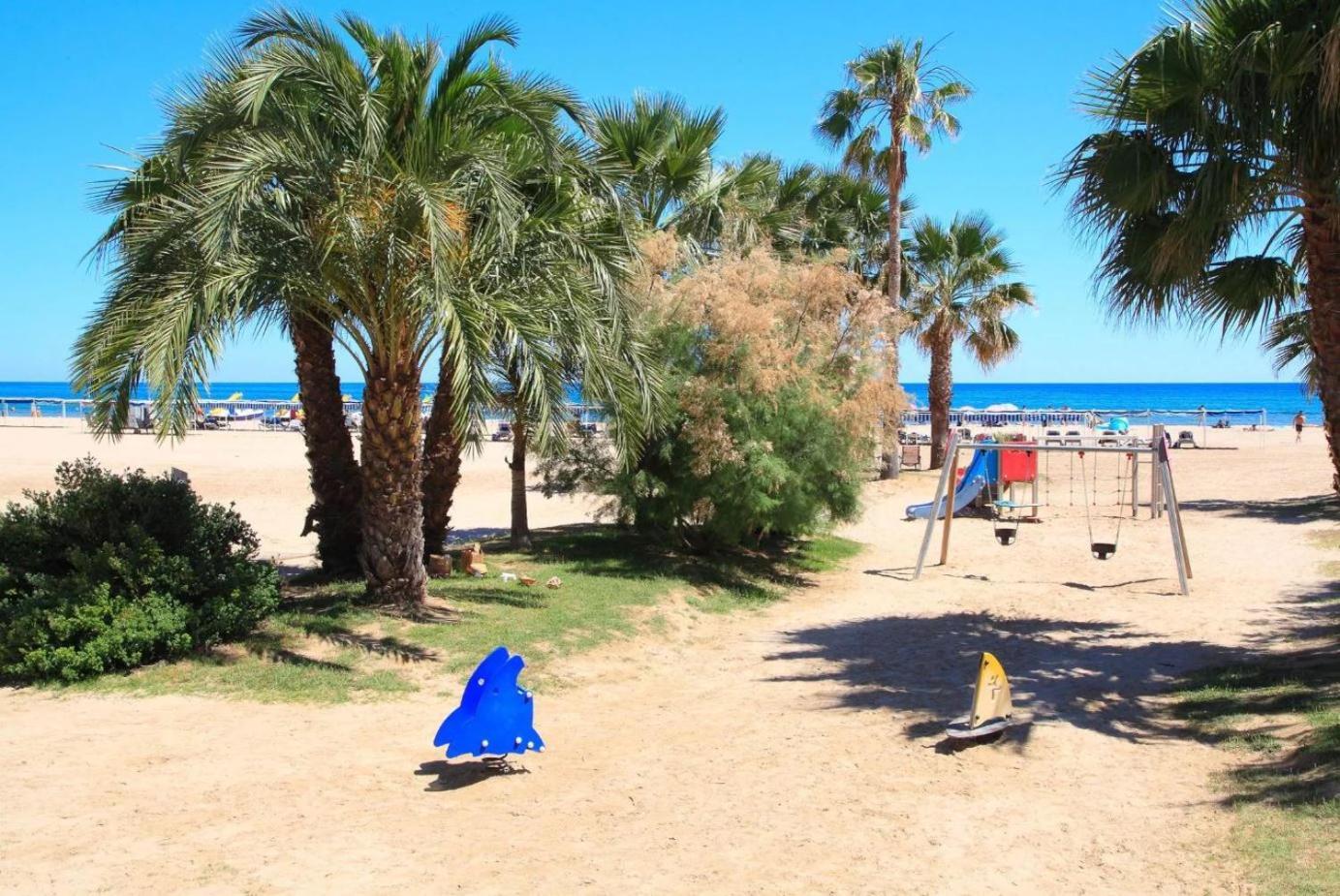 Beach Apartment Regueral Cambrils Ngoại thất bức ảnh